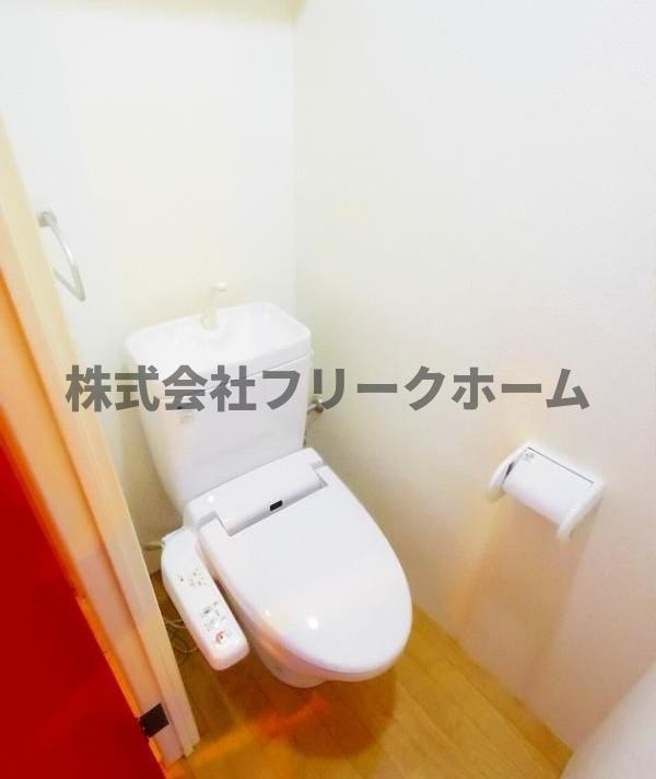 小金井市本町３丁目の賃貸マンションのトイレ
