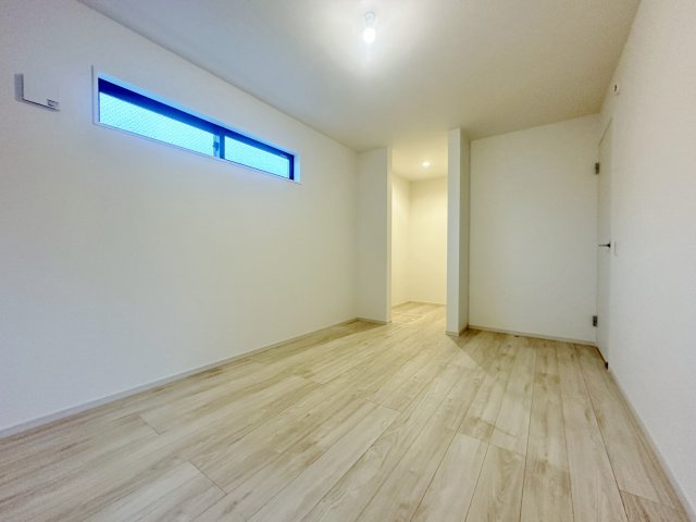 板橋区成増4丁目 全3棟 2号棟の外観|角地を含む全3棟
ZEH水準住宅
ゆとりある敷地、全棟駐車スペース2台可能
