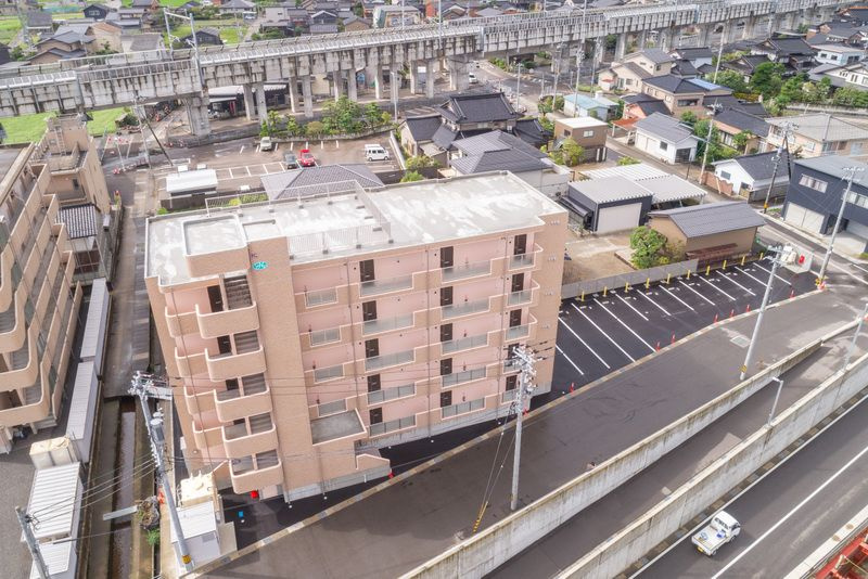 ユーミー新高岡の外観