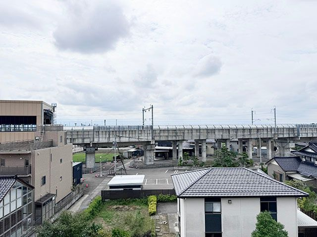 ユーミー新高岡の展望