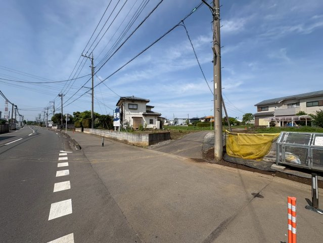 川越市下小坂　建築条件なし売地　東武東上線『霞ヶ関駅』徒歩35分　【名細小学区】の前面道路含む現地写真