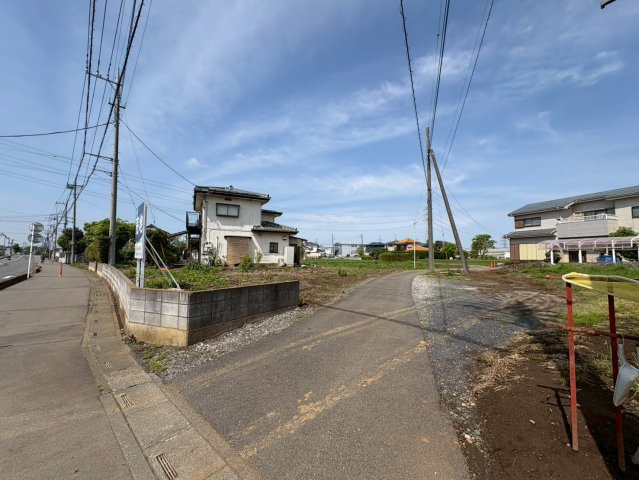 川越市下小坂　建築条件なし売地　東武東上線『霞ヶ関駅』徒歩35分　【名細小学区】の前面道路含む現地写真