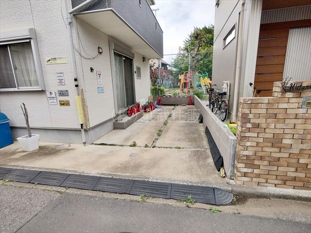 【駐車場】の画像