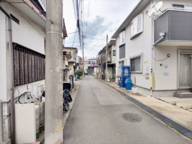 【前面道路含む現地写真】の画像