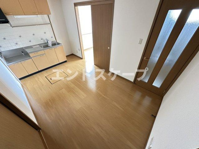 ソレイユ　スクエアーＣの居間・リビング|高崎、前橋のお部屋探しはエンドスケープまで！お客様の理想お聞かせ下さい♪