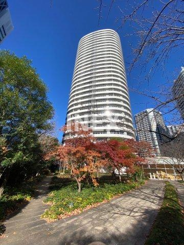Ｍ．Ｍ．ＴＯＷＥＲＳ　ＦＯＲＥＳＩＳ‐Ｌの外観
