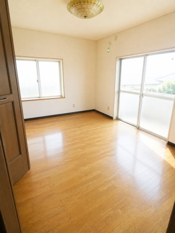 山口市宮野下の中古一戸建の洋室|2階洋室