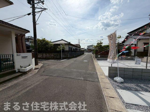 月見ヶ丘2丁目　B号棟の駐車場