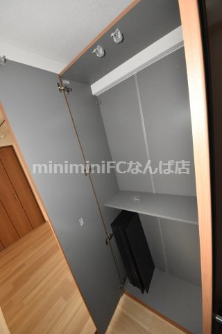 サンライフ堀江の玄関