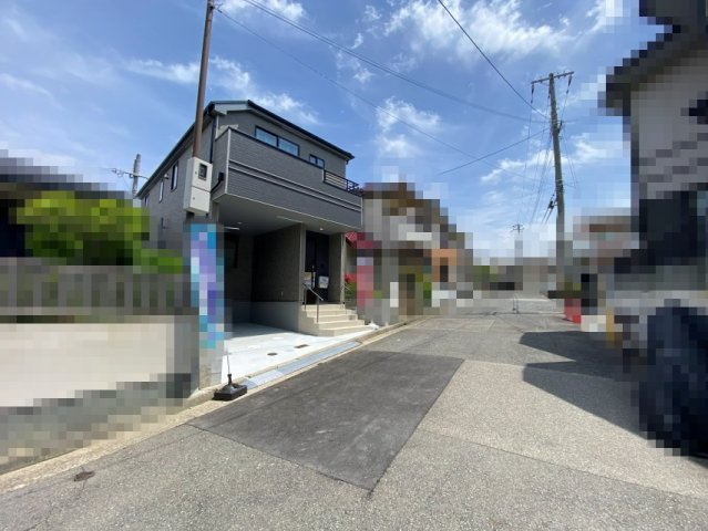 明石市太寺天王町　新築戸建の前面道路含む現地写真