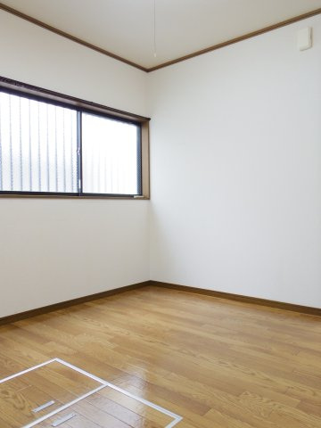 パレスホリケ10のキッチン|床下収納付きです。