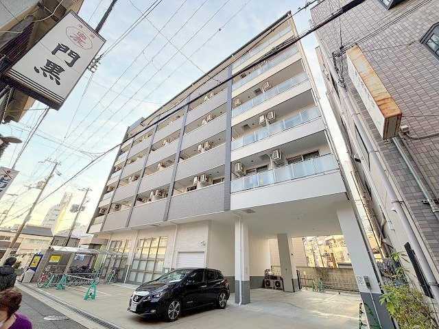 十三本町ウインズマンション2の外観