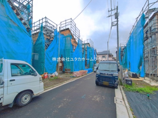 【前面道路含む現地写真】 | 立川市若葉町3丁目　新築戸建　【全10棟】