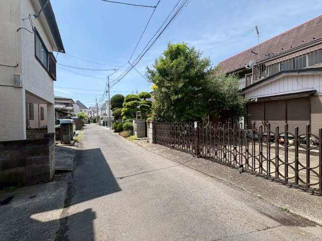 川越市砂新田5丁目　建築条件なし売地　東武東上線『新河岸駅』徒歩15分　【高階北小学区】の前面道路含む現地写真