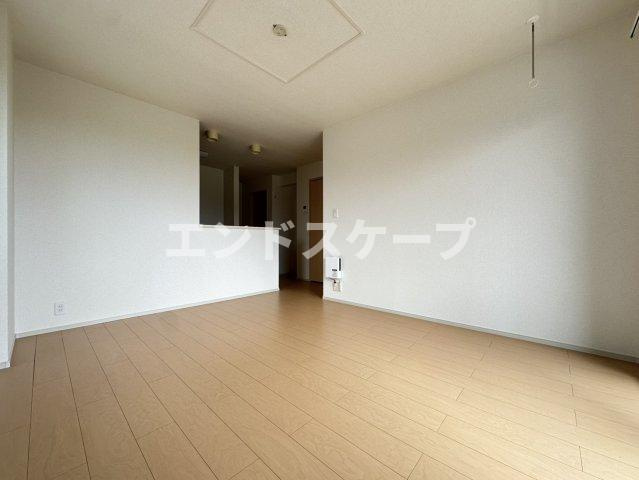 コリーヌメゾンの居間・リビング|高崎、前橋のお部屋探しはエンドスケープまで！お客様の理想お聞かせ下さい♪