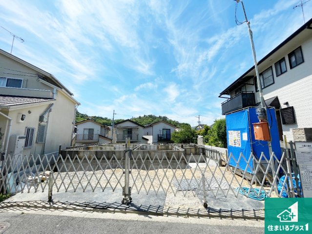 ★京都市右京区花園大藪町　第4期　新築一戸建ての外観|周辺は落ち着いた街並みの住宅地！子育てがしやすい住環境です！まだ未完成ですが、現地でしかわからない事もございます。是非一度ご覧ください。