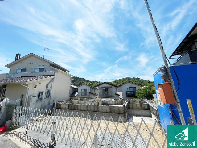 ★京都市右京区花園大藪町　第4期　新築一戸建ての外観|周辺は落ち着いた街並みの住宅地！子育てがしやすい住環境です！まだ未完成ですが、現地でしかわからない事もございます。是非一度ご覧ください。