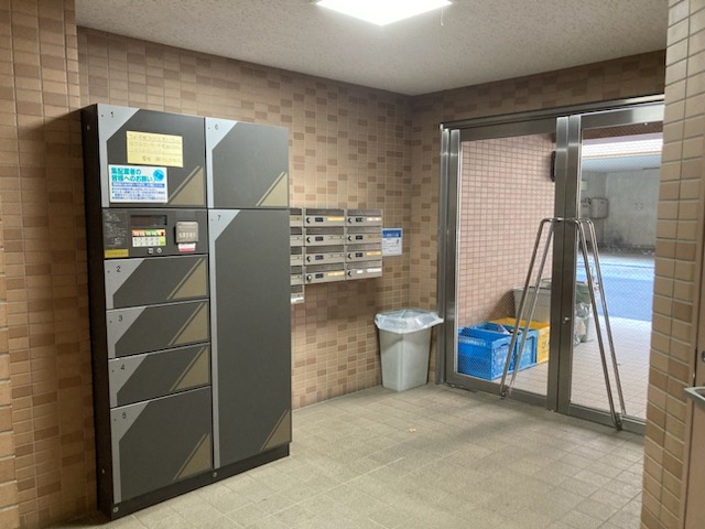 【エントランス】