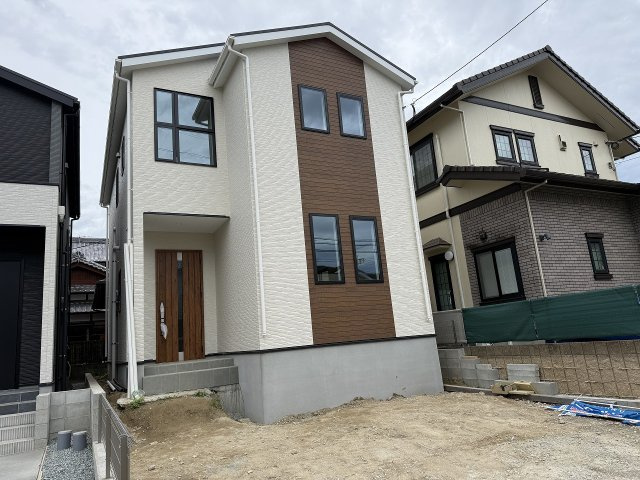 前原北2丁目　新築戸建　2棟の外観