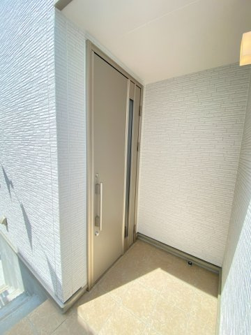 新築戸建　明石市太寺天王町の玄関