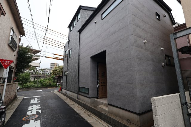 《仲介手数料無料》練馬区平和台２丁目21-5新築一戸建てケイアイグレイスの外観