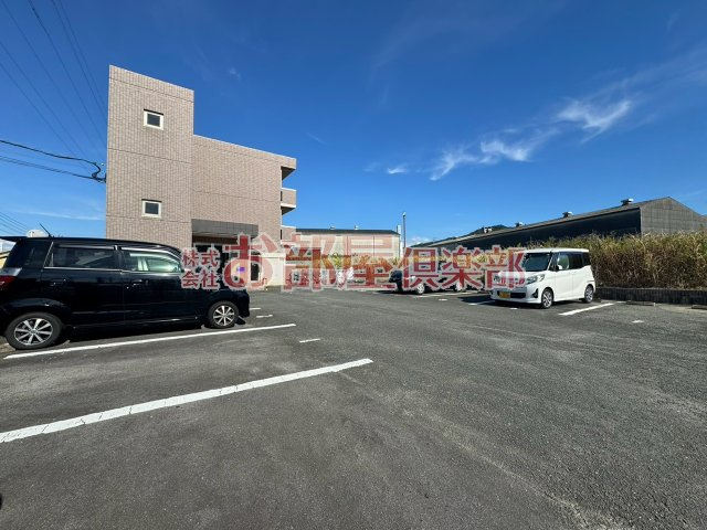 グリーンキャッスルの駐車場|駐車場完備です