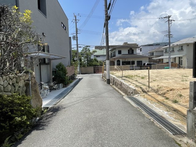芦屋市親王塚町　売土地　約72坪の前面道路含む現地写真