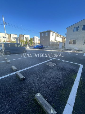 エターナルⅠの駐車場