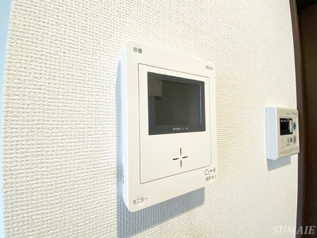 アルファ西日暮里のセキュリティ|モニター付きインターホンです☆