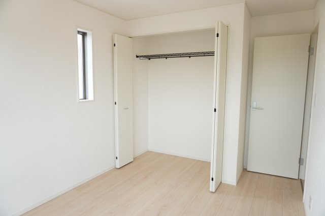 草加市瀬崎5丁目 新築分譲住宅 全10棟 2号棟の洋室