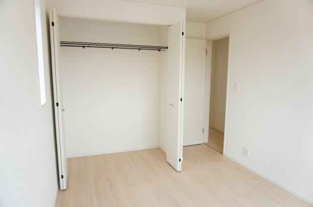 草加市瀬崎5丁目 新築分譲住宅 全10棟 2号棟の収納