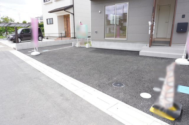 草加市瀬崎5丁目 新築分譲住宅 全10棟 2号棟の駐車場