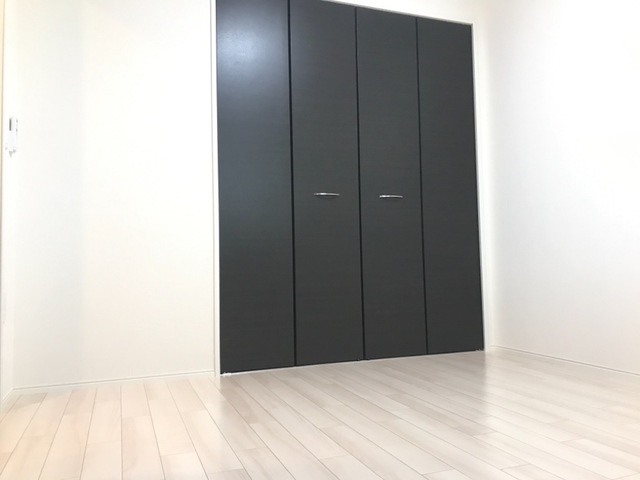 グランディール　ホーク花畑の寝室|クローゼット付の寝室です☆