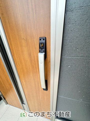CRADLEGARDEN宇都宮市下荒針町第3の設備|玄関のカギはワンタッチでダブルロックが可能なカードキーを採用しております☆

