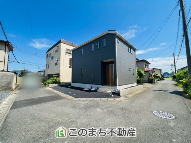 CRADLEGARDEN宇都宮市下荒針町第3の前面道路含む現地写真|前面道路は交通量が少なく、運転が苦手な方でも落ち着いて出し入れ出来ます☆
