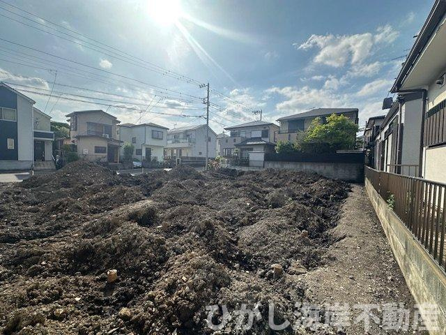 茅ヶ崎市甘沼　売地　全4区画の外観|4月24日撮影　造成工事中　現地外観