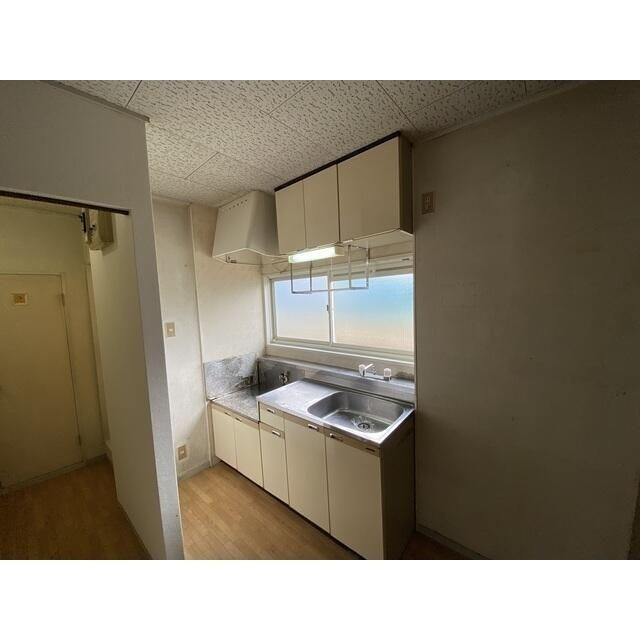 伊勢原市神戸のアパートのキッチン