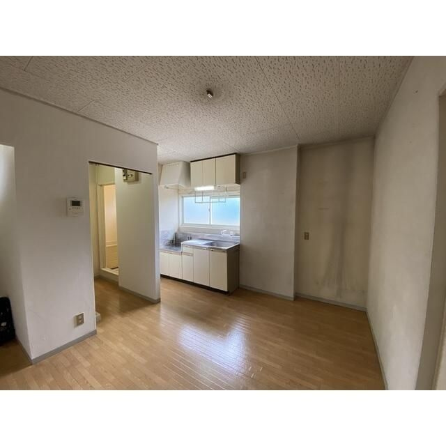 伊勢原市神戸のアパートの内装
