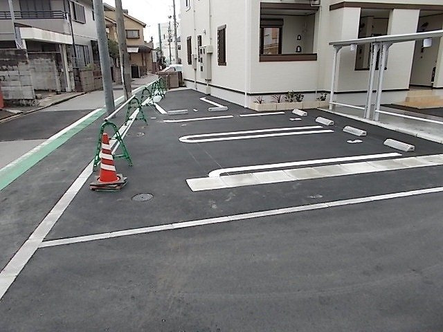 ビータ　プラシードの駐車場