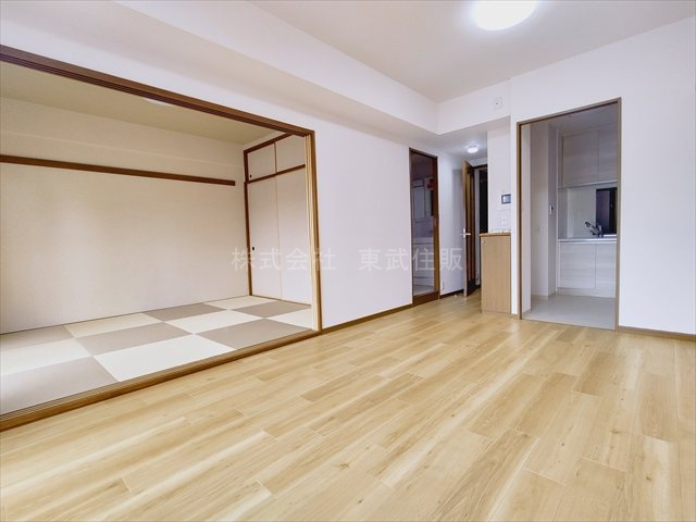 【居間・リビング】の画像