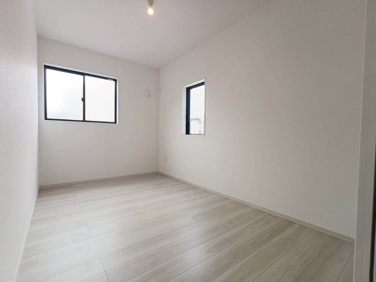 北葛飾郡松伏町　大字松伏　新築戸建　全3棟の洋室|洋室です