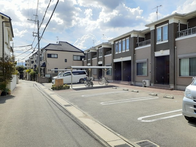 サンシャイン　パレスの駐車場