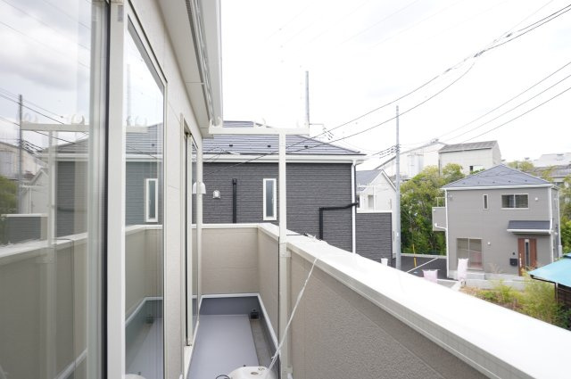 草加市瀬崎5丁目 新築分譲住宅 全10棟 3号棟のバルコニー