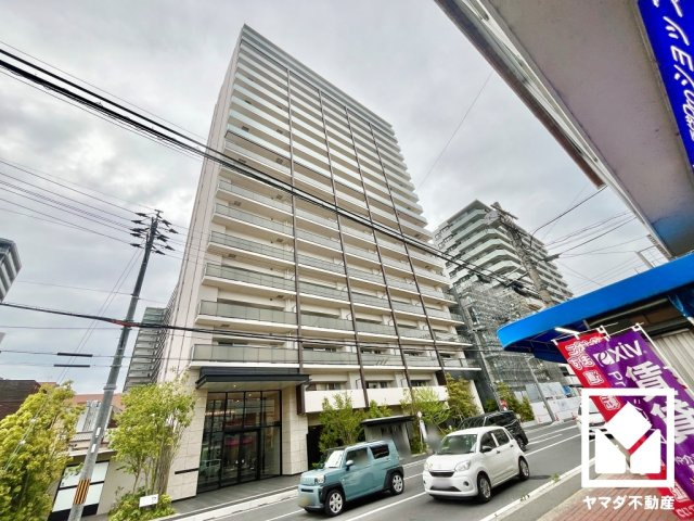 クラッシィハウス京都六地蔵ブライトタワー棟の外観