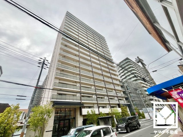 クラッシィハウス京都六地蔵ブライトタワー棟の外観