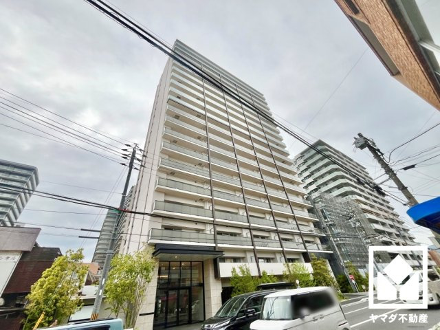 クラッシィハウス京都六地蔵ブライトタワー棟の外観