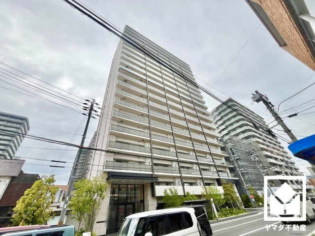 クラッシィハウス京都六地蔵ブライトタワー棟の外観