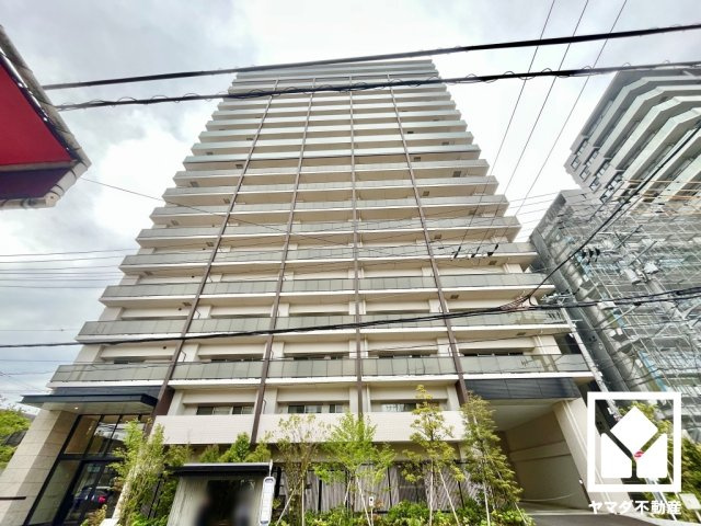 クラッシィハウス京都六地蔵ブライトタワー棟の外観