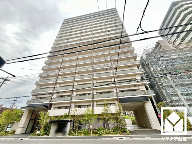 クラッシィハウス京都六地蔵ブライトタワー棟の外観