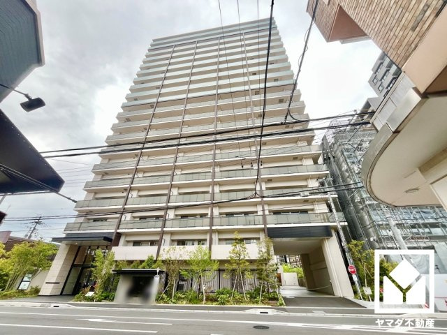 クラッシィハウス京都六地蔵ブライトタワー棟の外観